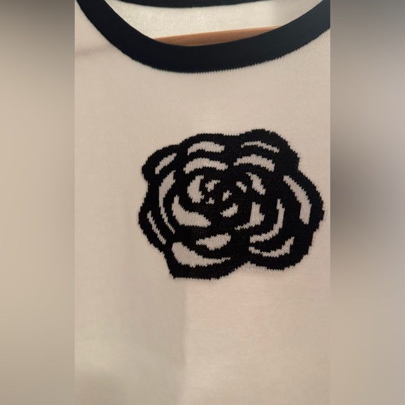 NWOT-Camille Flower Print Top - Picture 2 of 3